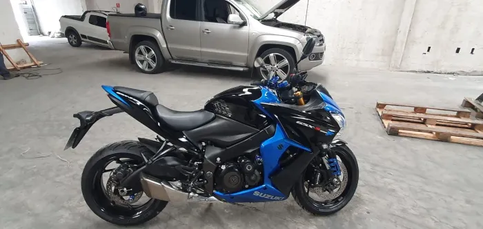 Gsx s1000 sportiva vendo ou troco por carro hornet, gsx 750, twister