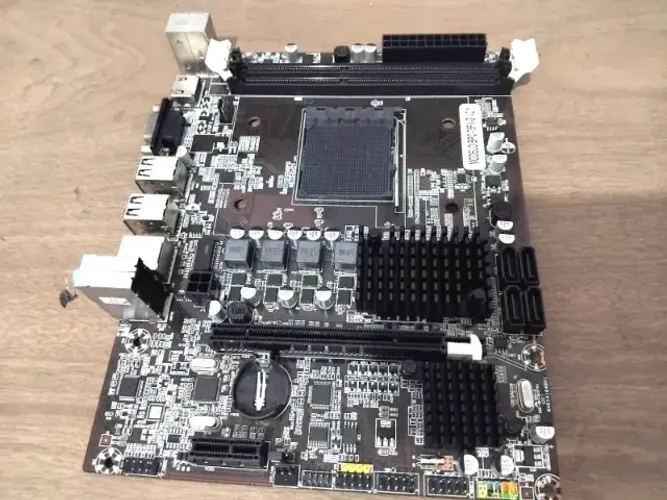 Placa mãe AMD BrazilPC BPC 78fxG V2.1 Socket Am3+ (defeito)