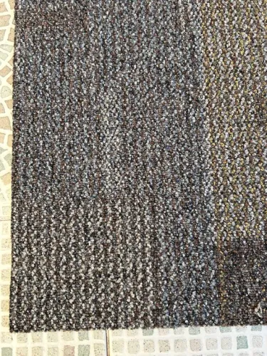 Carpetes Placas de Alto Trafego IMPORTADA (USA) 50X50 NOVO, PRONTO PARA INSTALAR