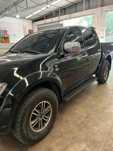 Mitsubishi L200 Triton HPE 3.2 CD TB Int.diesel AUT 2016