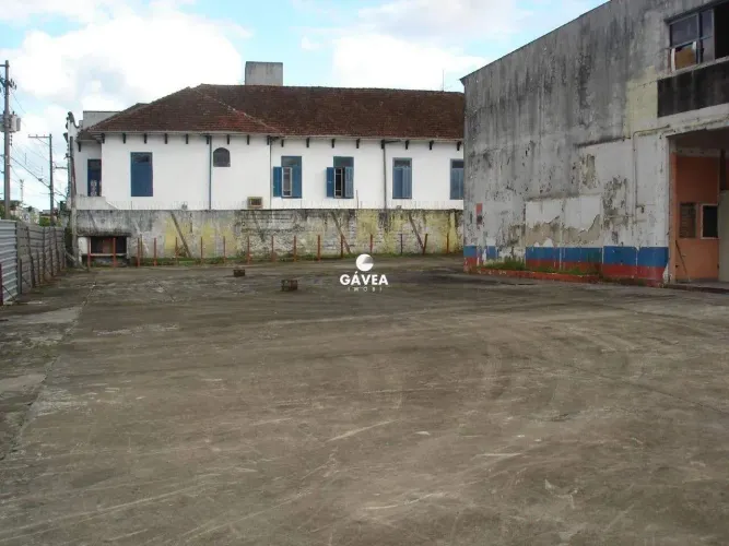 Terreno à Venda em Santos - Paquetá - 1200m² para Construção Residencial ou Comercial