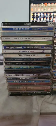 CDs Sertanejos - Amigos, Bruno & Marrone, Chrystian & Ralf e mais! 58 itens 