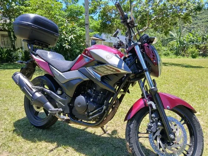 Yamaha 250  - baixo km
