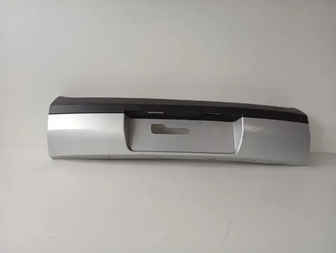 Para-choque Traseiro Volkswagen Saveiro G5 G6 Cor Prata Cod. 5u7807421a  