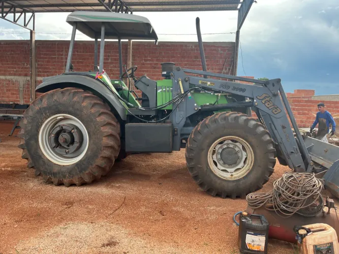Trator Agrale Bx 6.180 com lâmina Stara 