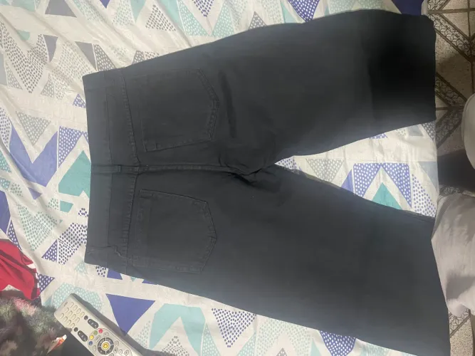 Calça jeans preta