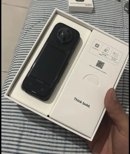 Câmera De Ação Insta360 X4 8k 8k30/5.7k60 72mp Cor Preto