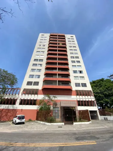 Apartamento para venda possui 127 metros quadrados com 3 quartos em Centro - Resende - RJ