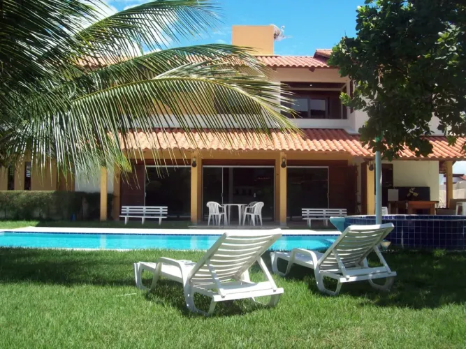 CASA EM CONDOMÍNIO FECHADO EM JOÃO PESSOA