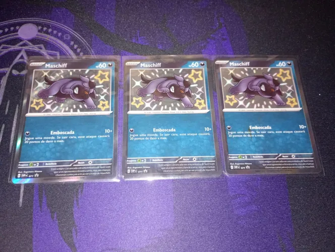 Três cartas pokémon do maschiff shinny original NM