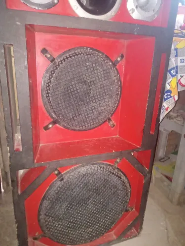 Caixa de som amplificada