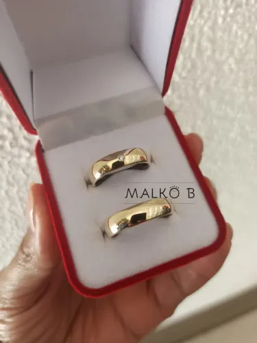 Aliança casamento dourado 