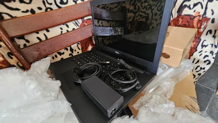 NOTEBOOK DELL INSPIRON 14 - 1TB | 8GB RAM | Intel i5 | NVidia GeForce