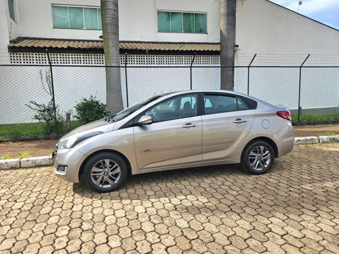 Hyundai HB20S C.plus/c.style1.0 Flex 12V Mec. 4P 2019
