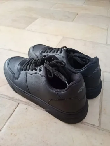 Tênis Ace preto novo