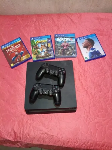 PS4 slim