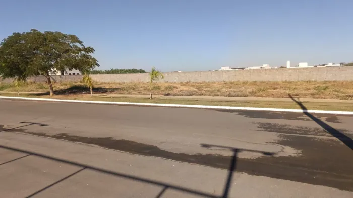 Vendo lote residencial Royal Prime