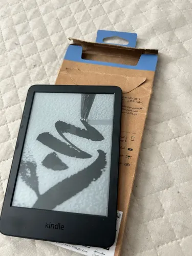 Kindle 16 GB (Geração mais recente) - Cor Preta / Nunca usado (Está sem carregador)