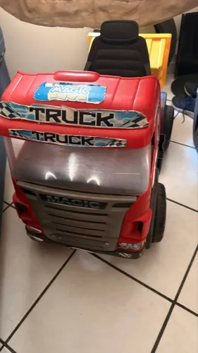 Caminhão basculante infantil de pedal