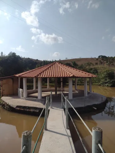Vendo sítio na localidade da Fazendinha em Visconde do Rio Branco