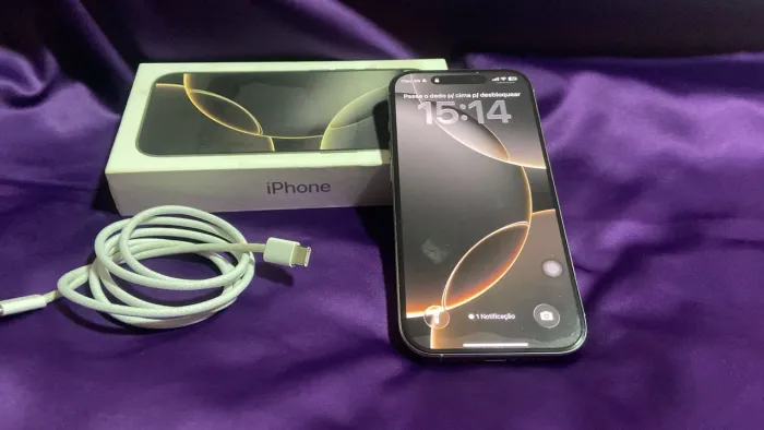 iPhone 16 pro 256 Gb com garantia pela Apple . 