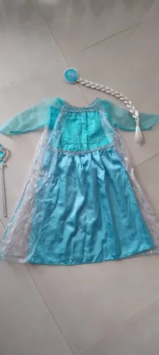 Fantasia infantil Frozen