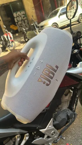 Caixa de som JBL Boombox 4