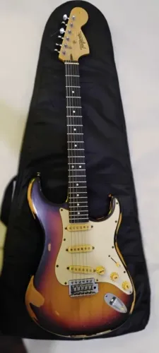 Guitarra Tagima anos 2000 BARBADA