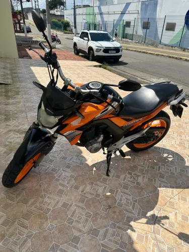 Moto CB twister 250