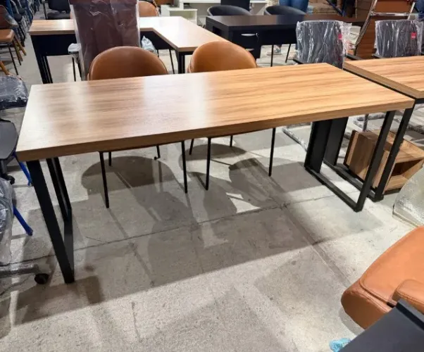 Mesa para escritório estilo industrial tampo 40 mm com 1,70 m de largura