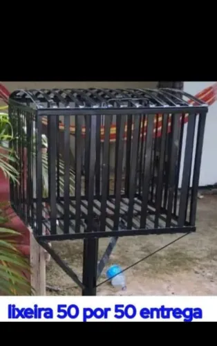 Lixeira quadrada 50 por 50 de calçada com tampa com entrega e instalação grátis