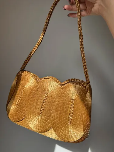 Bolsa capim dourado nova