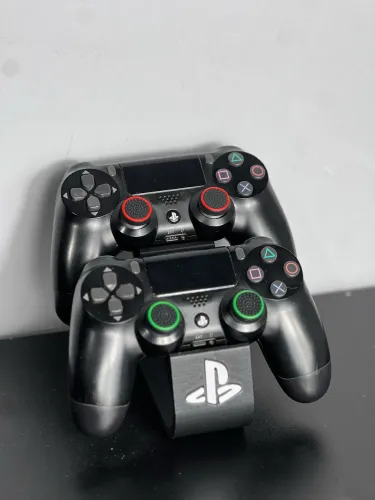 Dois controles ps4 originais
