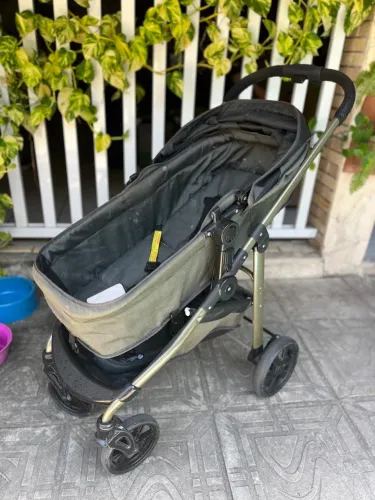 Carrinho de Bebê Galzerano estilo Moisés + Bebê conforto!