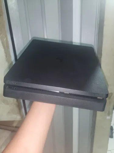 Vendo PS4 Slim não liga , Leia