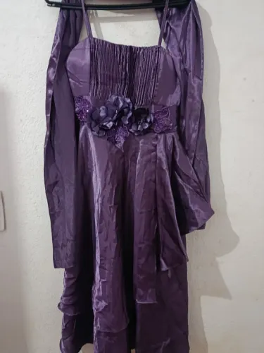 Vestido de festa roxo