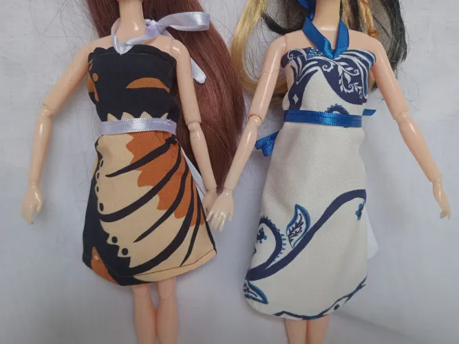 Vestido para boneca de 30cm 