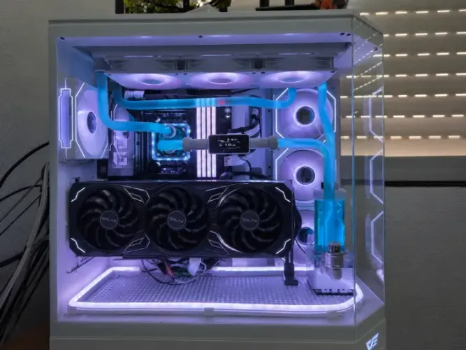PC PREMIUM - RTX 4090 GALAX 1-Click OC + Ryzen 9 9950X3D + 96GB 6000 CL30 + WC Custom