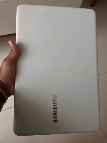 Vendo notebook Samsung