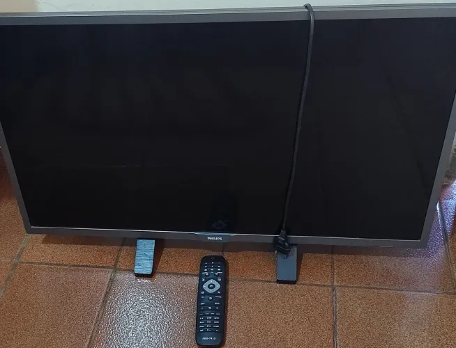 TV Philips 32 Polegadas - Modelo 32PHG5201/78 - Controle Remoto Incluso 