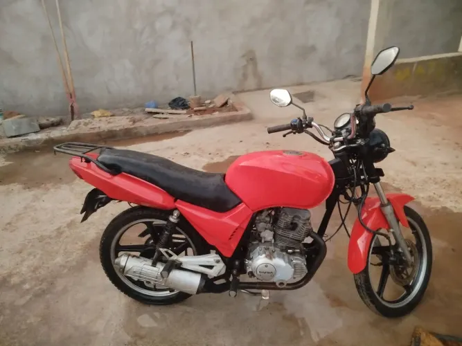 Vendo 150 em dias perfeito estado só tranferir 4.000 chama zAp *