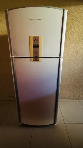 Vendo geladeira frost free Brastemp branca 409 L