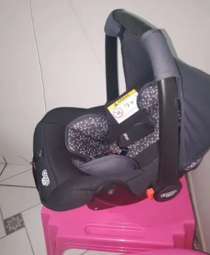 Vendo bebê conforto 