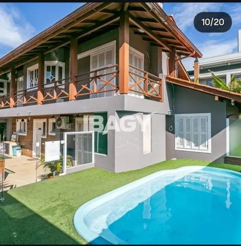 Excelente Casa 4 dormitório(s) em Lagoa da Conceição - FLORIANÓPOLIS