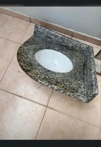 Balcão de mármore e pia juntos