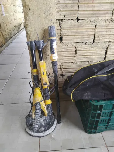Lixadeira de parede entrego so em mãos