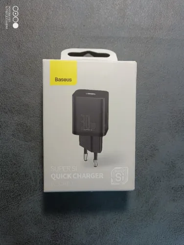 [ABERTO] Carregador de Celular Baseus Super SI 30W com 1 porta USB-C - Preto