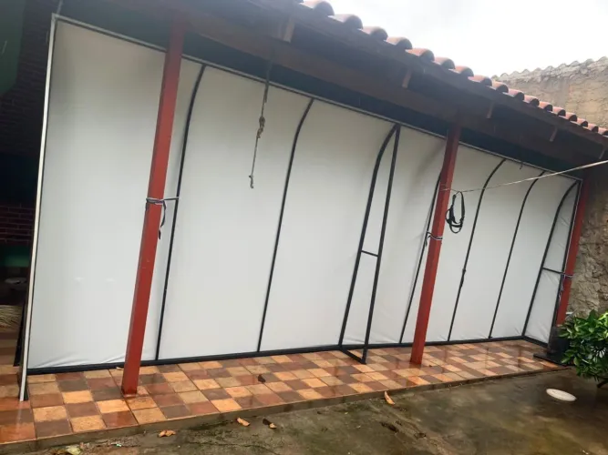 Toldo preto