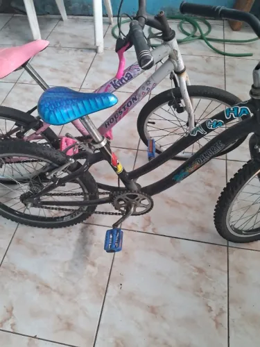 Vendo 2 bicicletas aro 20 em bom estado de conservação