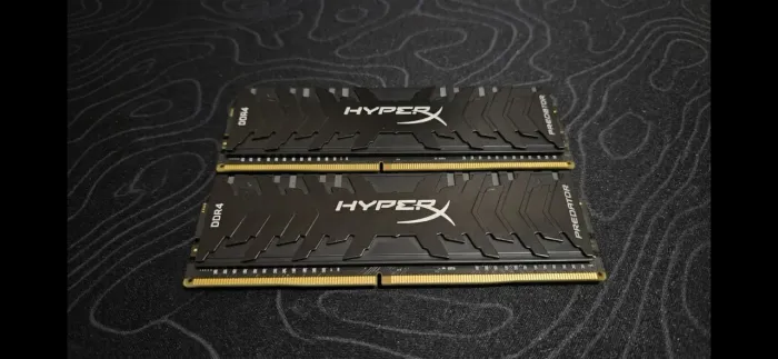 Memória ram DDR4 16GB (2x8) Kingston Hyper X Predator RGB 